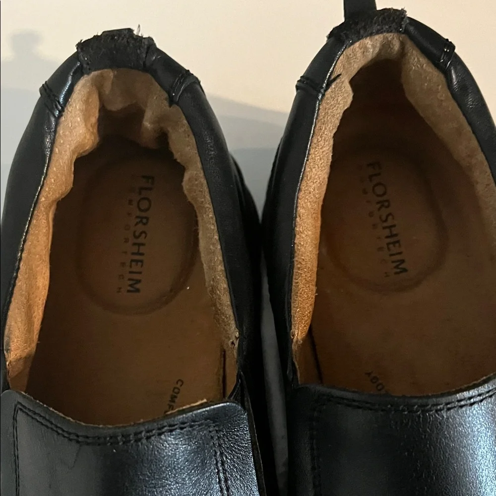 Florsheim Men's Black Slip-On Loafers Size 10.5 Design‎ for comfort. Like New.